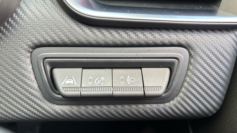 Renault Clio 1.6 E-TECH Hybrid 140 RS Line 5dr Auto Hybrid Hatchback